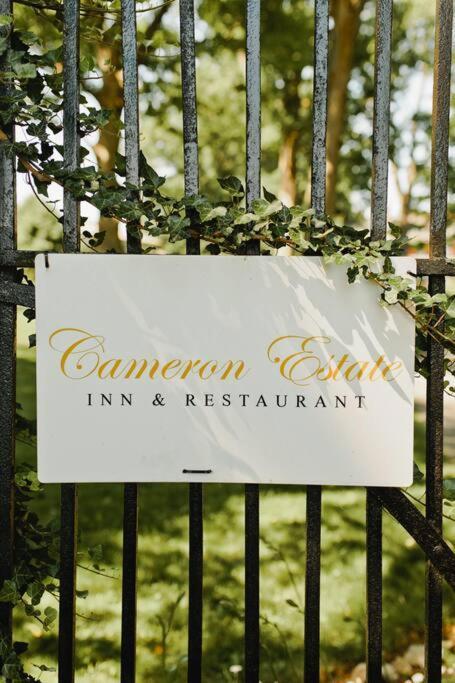 Cameron Estate Inn Mount Joy Екстериор снимка